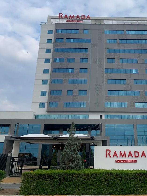 IRAQ ERBİL RAMADA WYNDHAM HOTEL ENTRANCE CANOPY